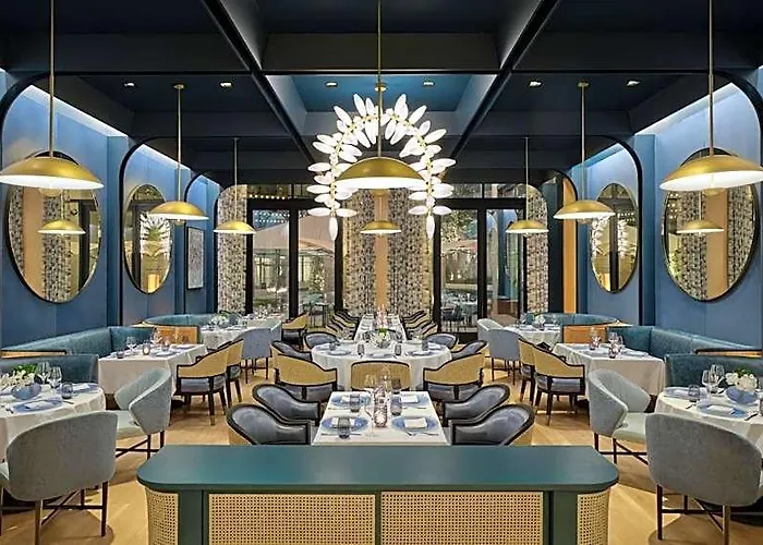 The Crescent Hotel, Worth Hotel Fort Worth